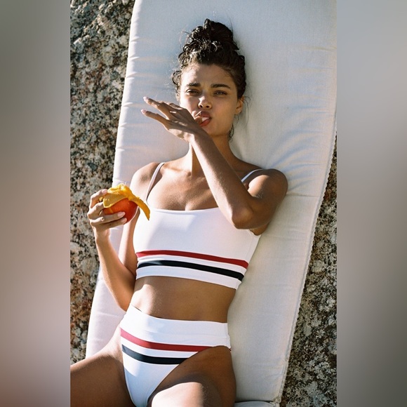 L*SPACE Set - Sporty Ren Crop Bikini Top & High Waist Wilson Bitsy Cut Bottoms - Picture 14 of 17